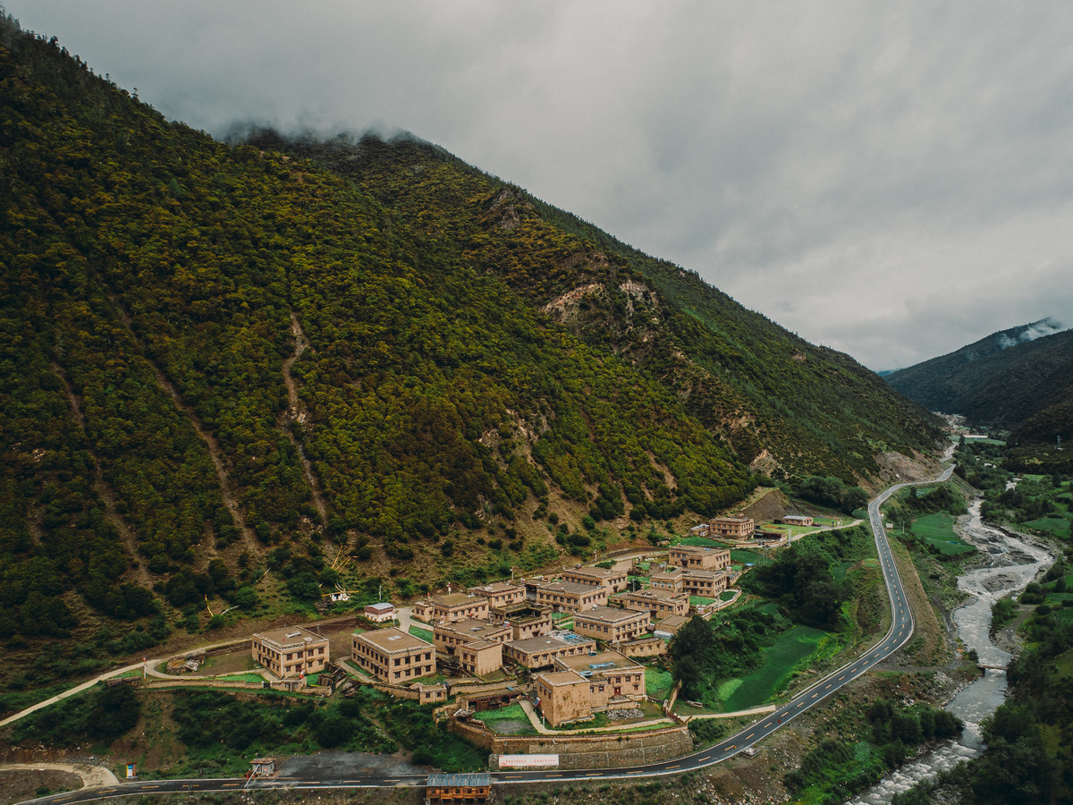 入选天下旅游减贫百大案例，，，，，，，，四川这个43户人家的高原村寨成网红打卡地