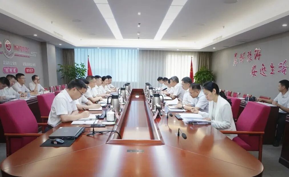 pg赏金女王单机版试玩平台委党委书记张正红到省pg赏金女王单机版试玩平台集团调研