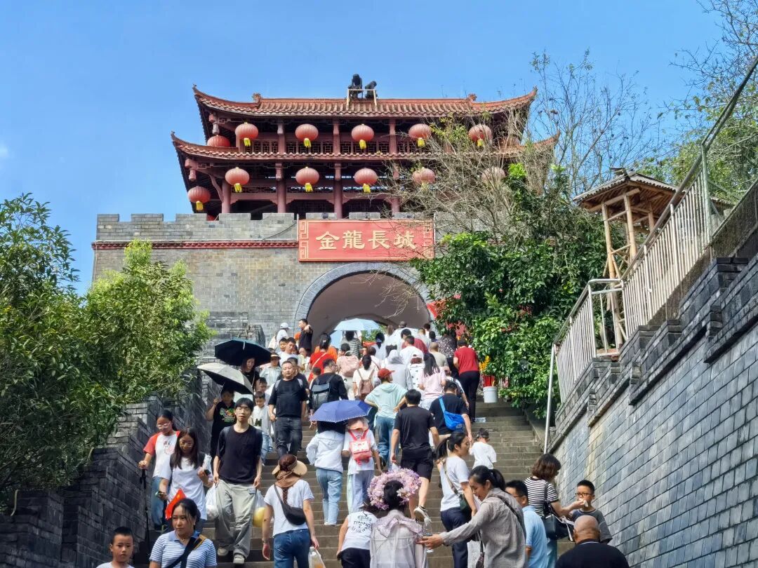 省pg赏金女王单机版试玩平台集团向导带队开展国庆、中秋“双节”清静检查并探望慰问一线干部职工