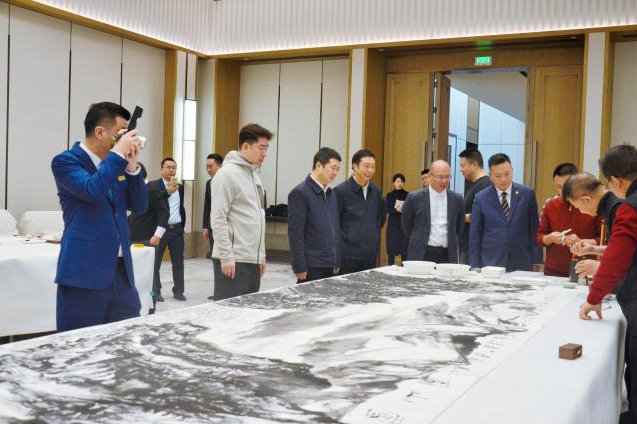 墨韵承千年 图画绘新篇——省政协字画研究院作品捐赠运动在金牛宾馆举行