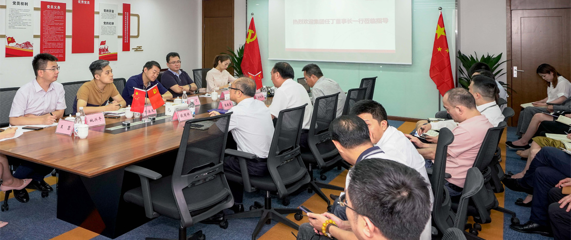 为旅游插上航空“同党”，，，，，，，给旅游增添科技“引擎”，，，，，，，用立异创立更大价值