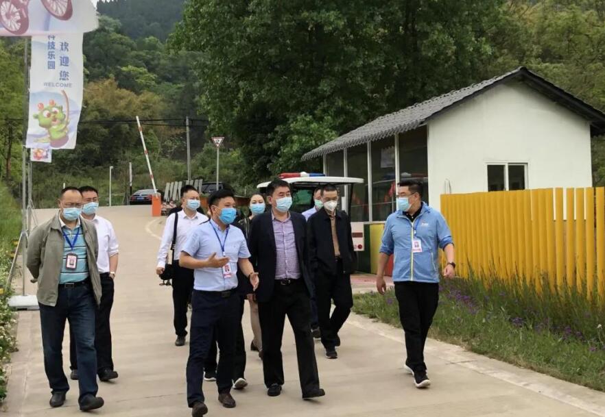 pg赏金女王单机版试玩平台集团向导到金龙长城景区调研指导事情