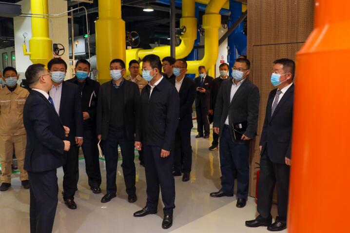 pg赏金女王单机版试玩平台集团向导到锦江宾馆智慧高效能源中心视察指导事情